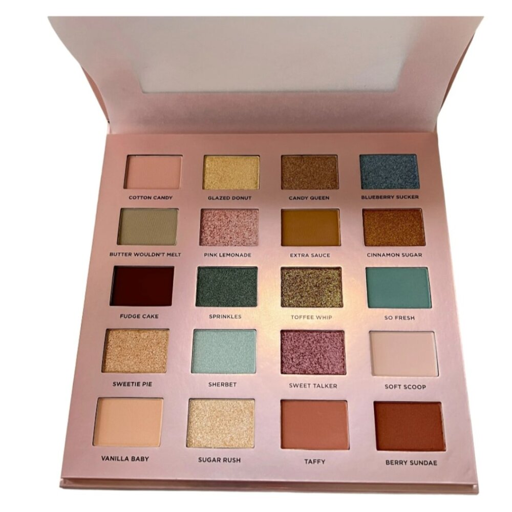 Iconic Treat Yourself Eye-shadow Palette